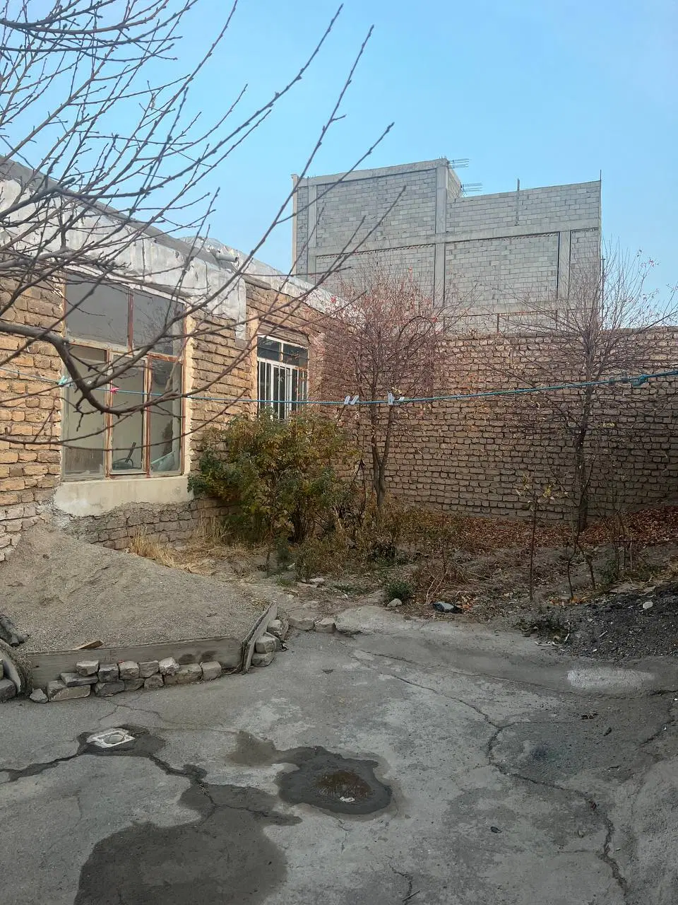ویلایی با مغازه