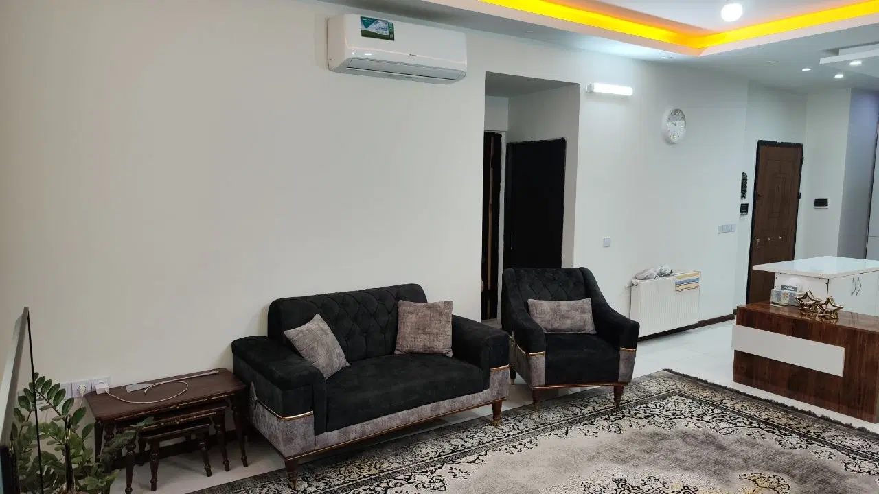 اپارتمان ۹۰ متری طبرسی شمالی