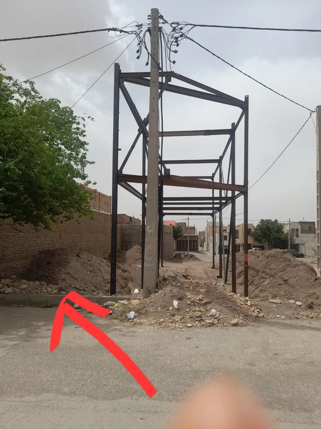 زمین ۱۲۵ متری با پروانه‌