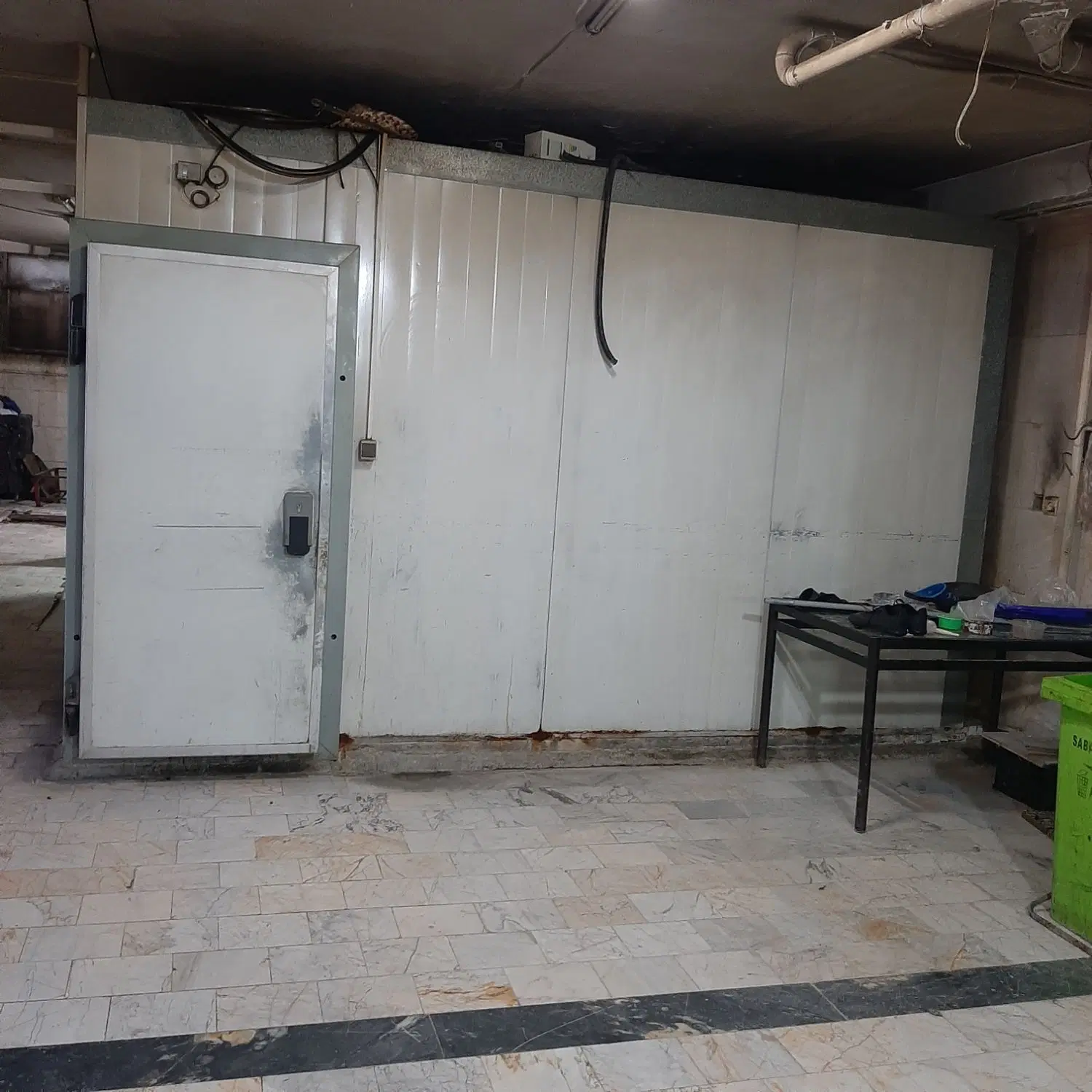 اشپز خانه نیمه صنعتی