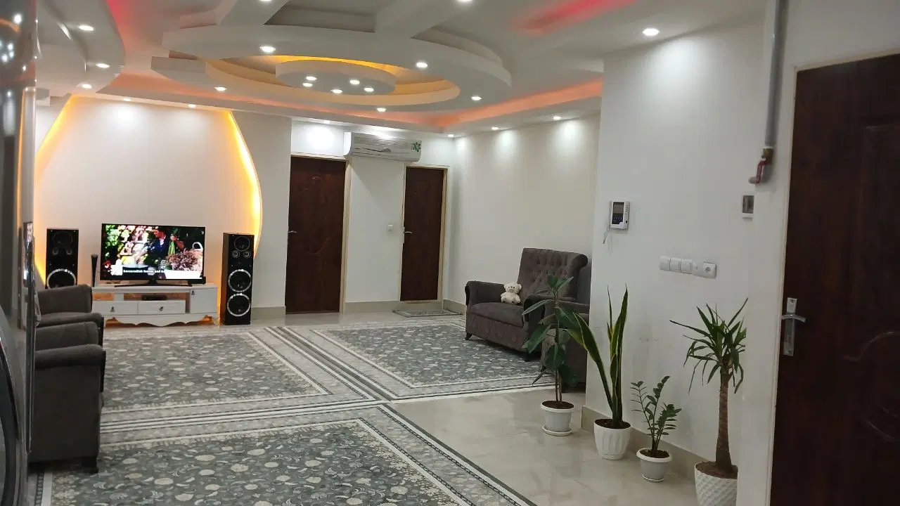 فروش یک واحد آپارتمان شیک بر خیابان استاد شهریار