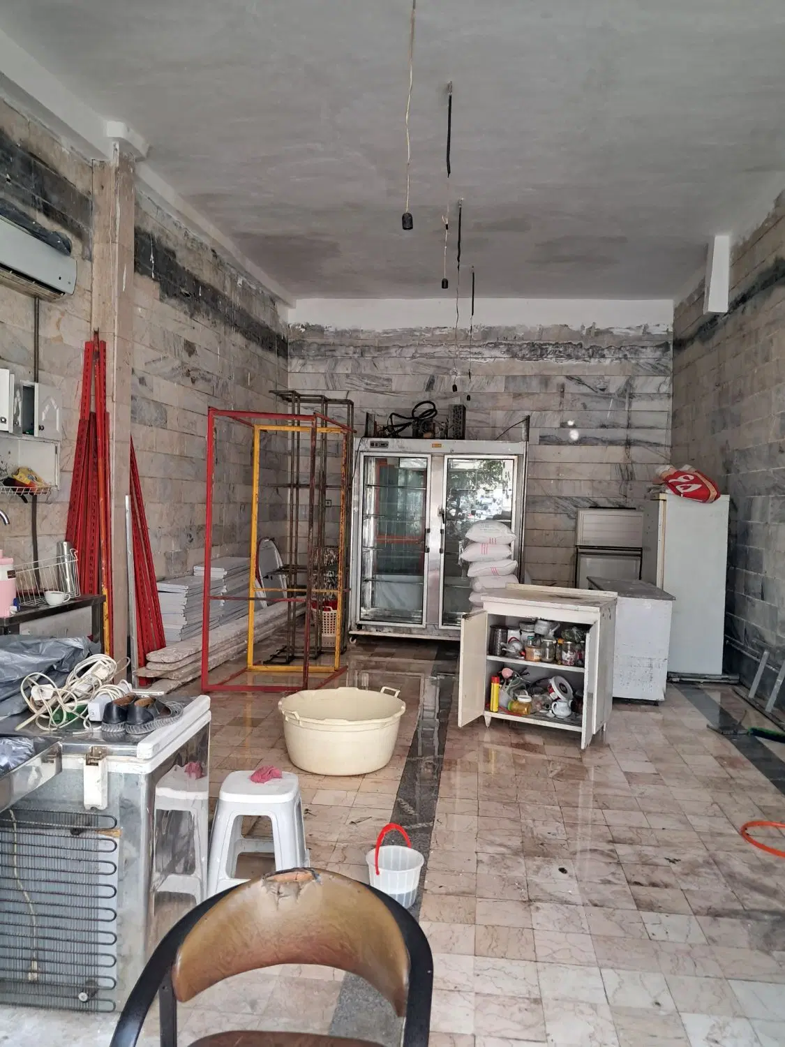 مغازه  ۶۰ متری خ طالقانی جنوبی