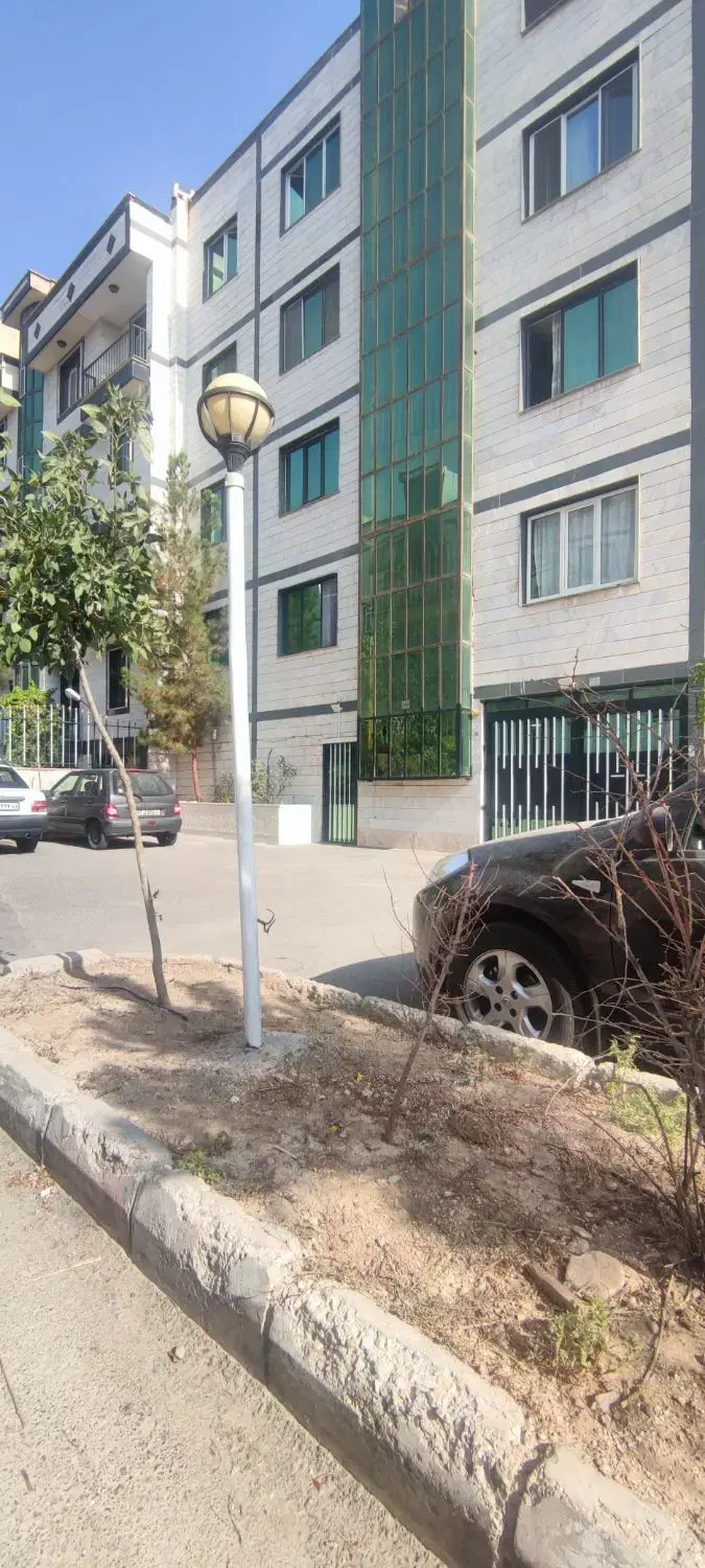 فاز یک آپارتمان ۲ خوابه بازسازی شده خوش نقشه
