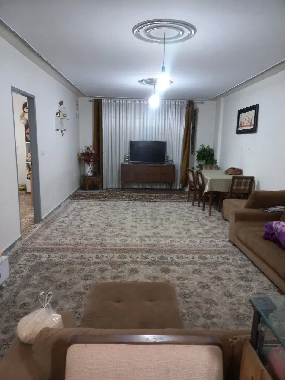 ۱۰۰متر ۲خواب سالن پرده خور بهر خیابان صدوقی