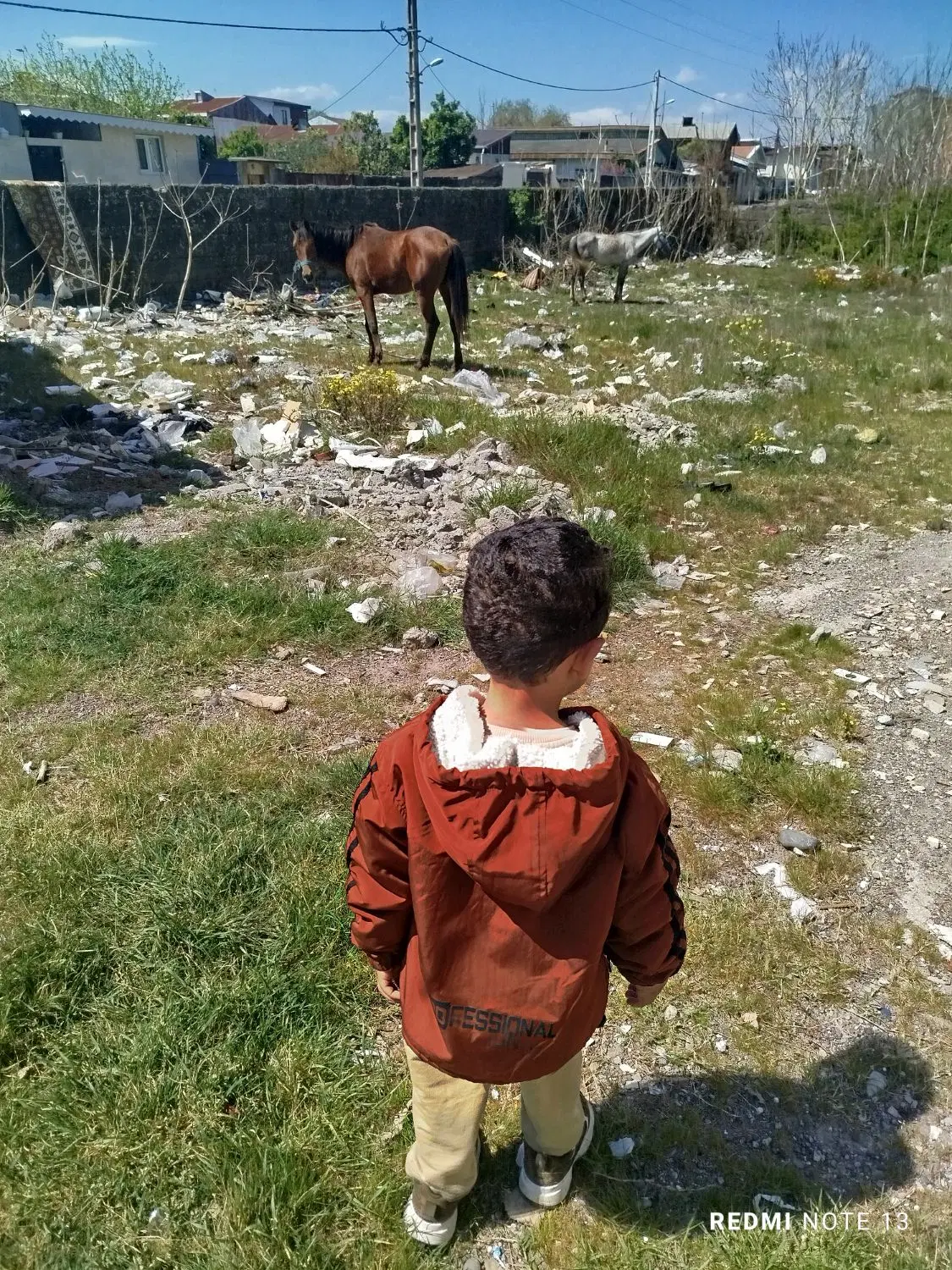 زمین ۳۴۳متربندرانزلی کلویر بردوم خیابان کنارپارک