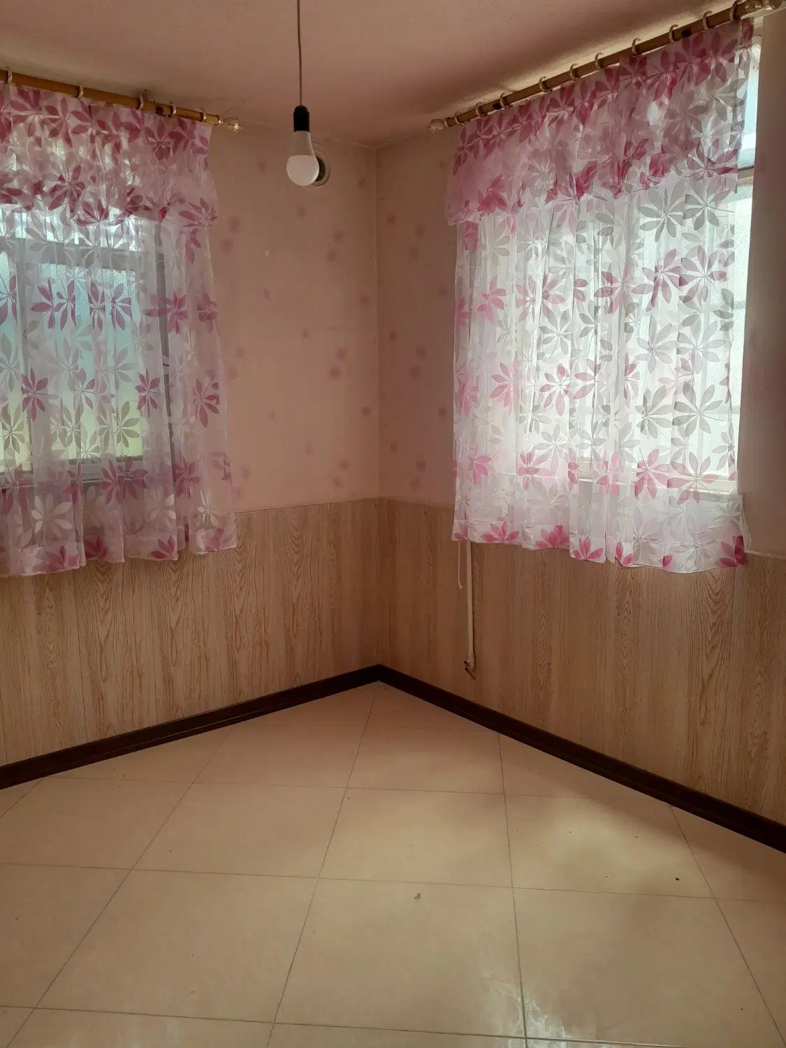 طبقه همکف ۷۰ متر رودکی