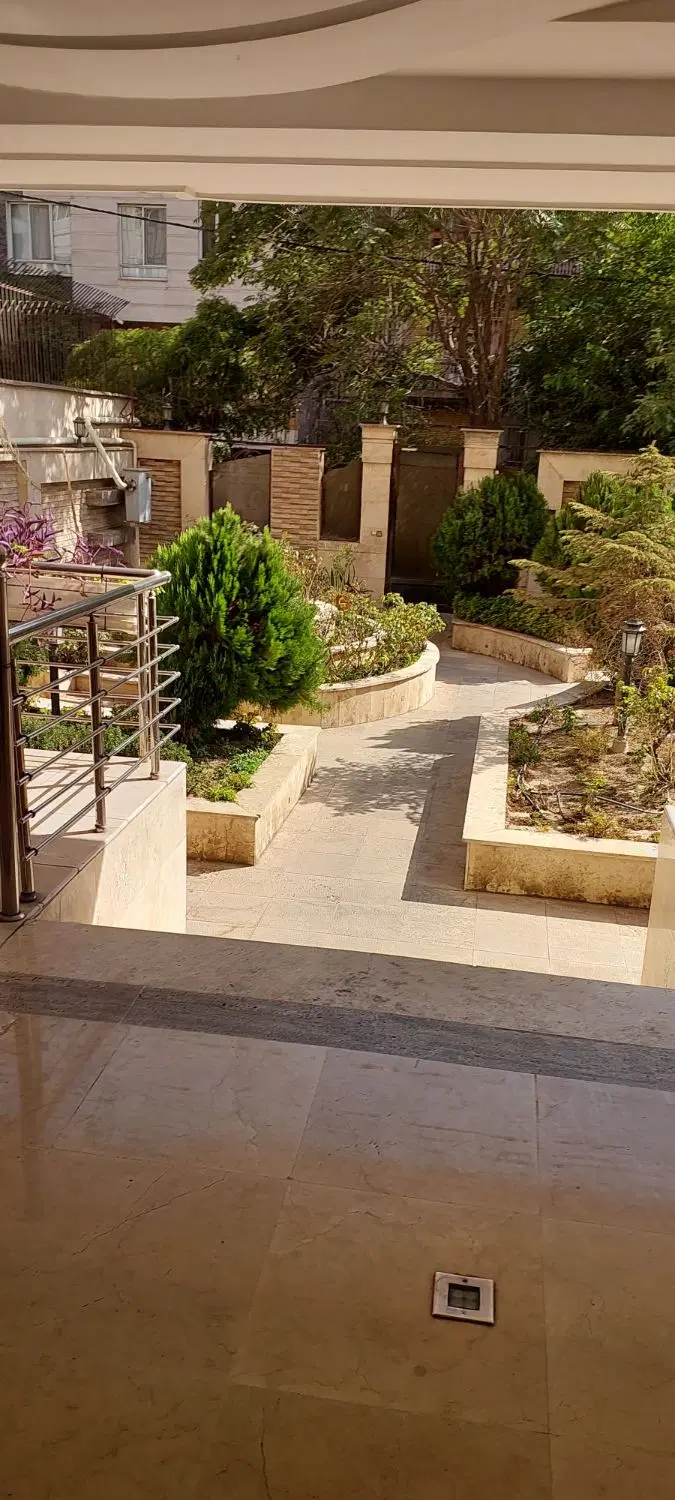 سه خوابه ۱۵۴ متر با دو پارکینگ