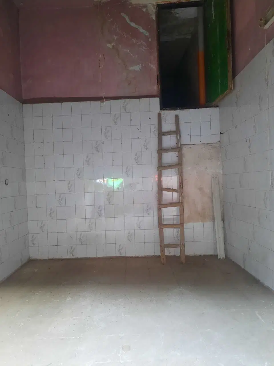 مغازه تجاری ۱۳ متر میدان فجر ابتدای میثم شمالی ۵