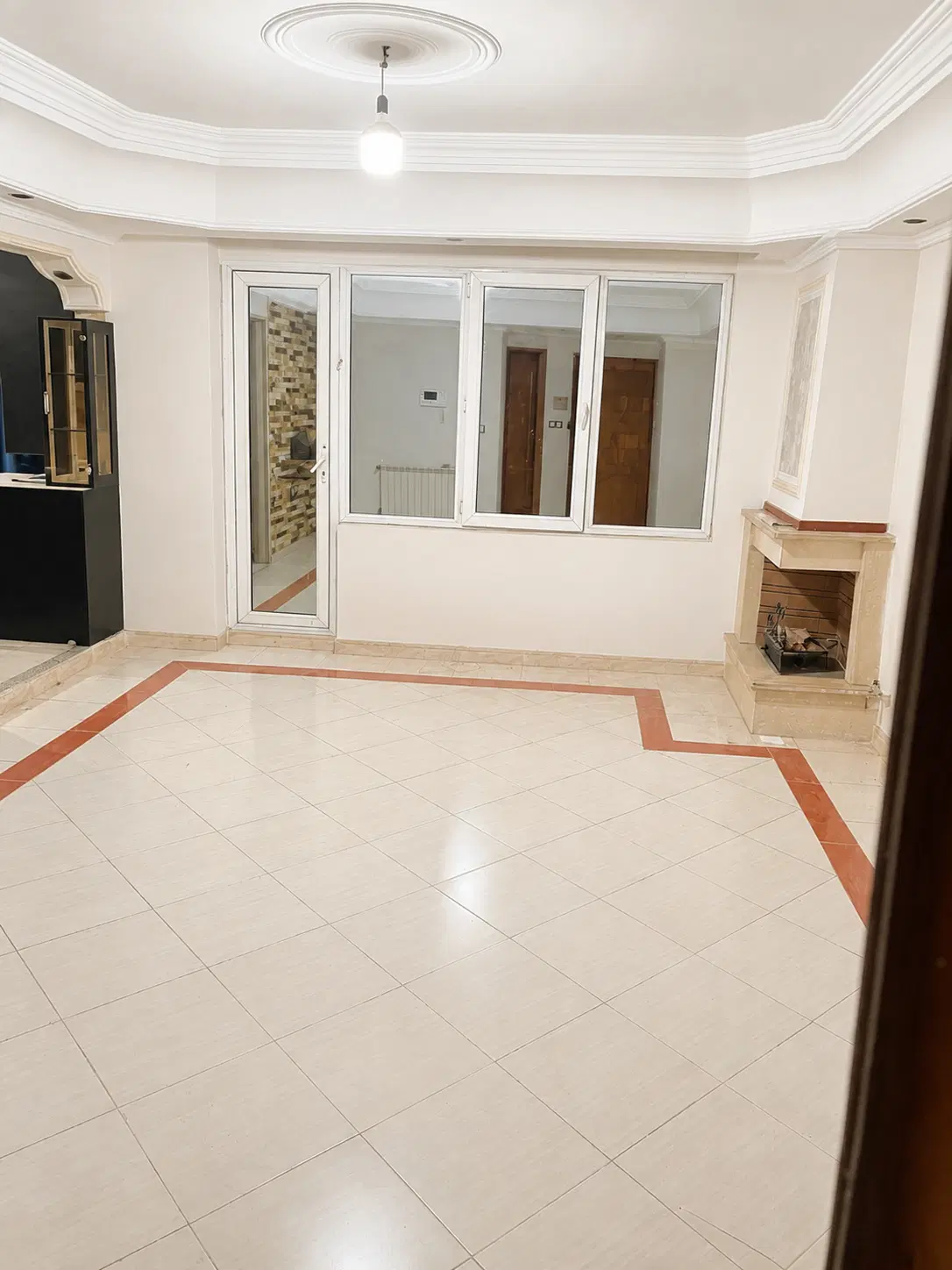 ۷۵ متر با ۲پارکینگ سندی