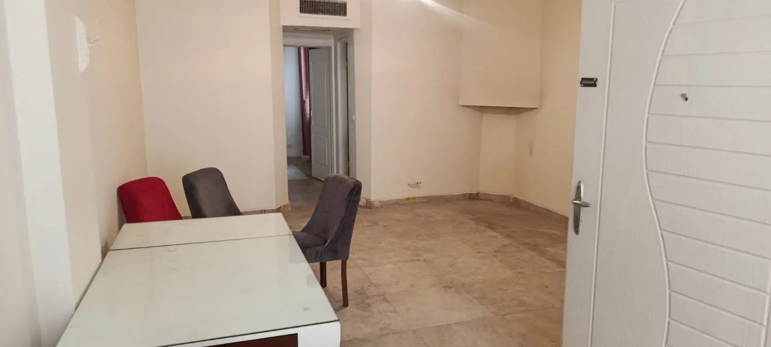 اجاره آپارتمان ۵۰ متری تک خواب طبقه ۲ پارکینگ
