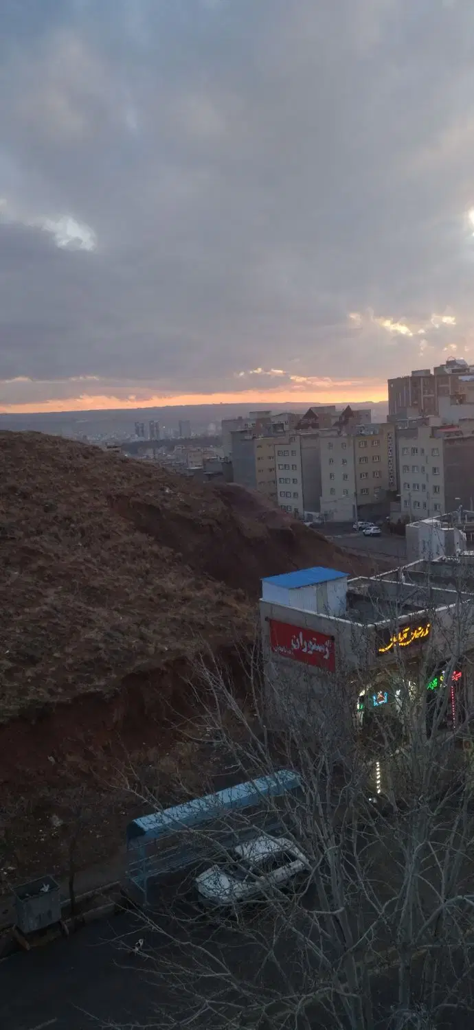 آپارتمان با چشم انداز و ویو ابدی ولی امر رشدیه