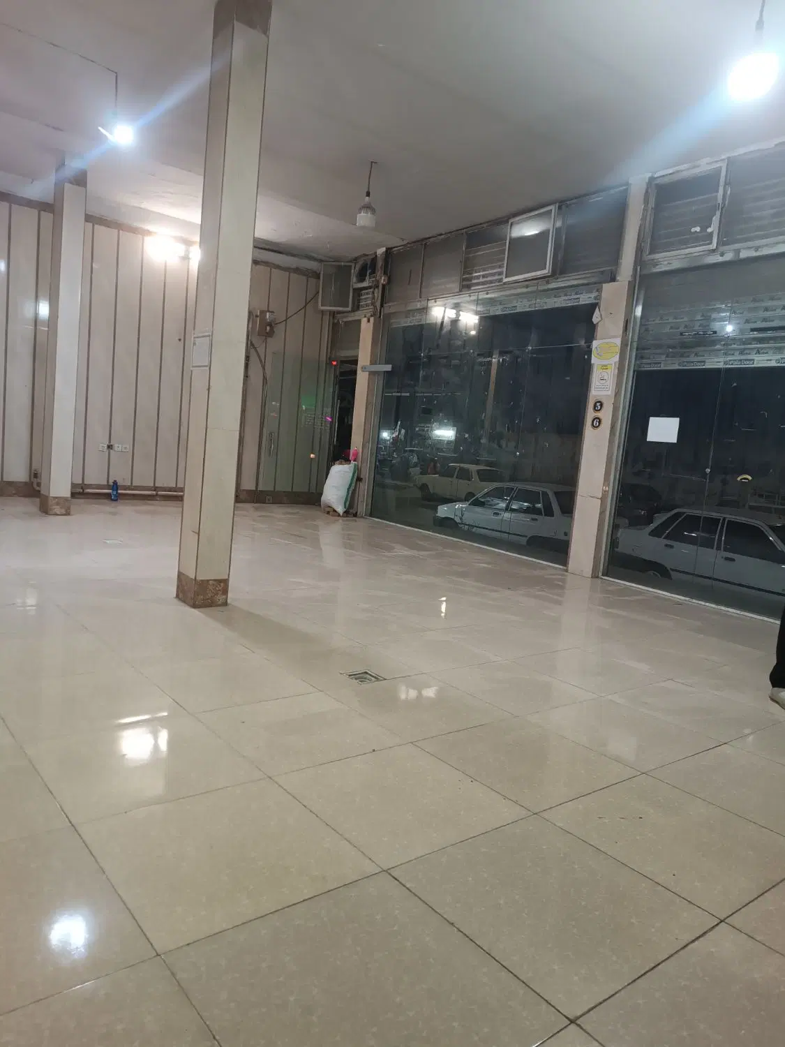 اجاره مغازه 100متری در سلطان آباد ده متری چهارم