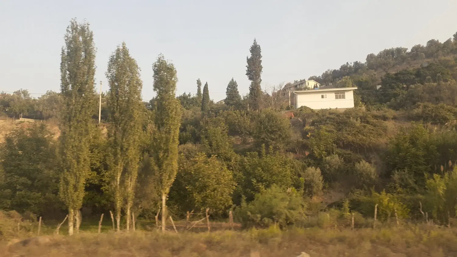 زمین بزرگ بر خیابان در نیاوران قسمت A