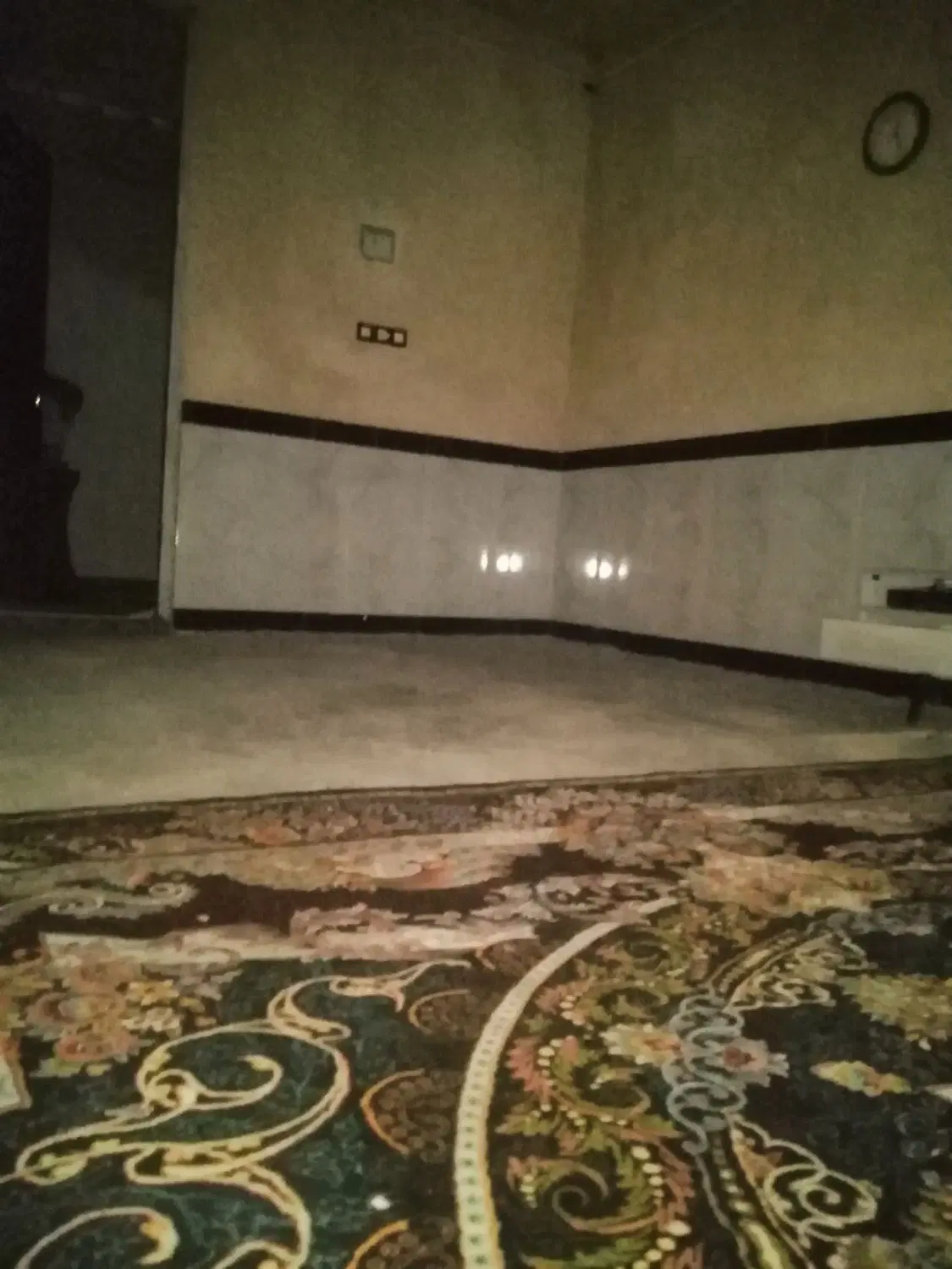 یک باب منزل 200 متری شهرک کهریز نزدیک مدرسه