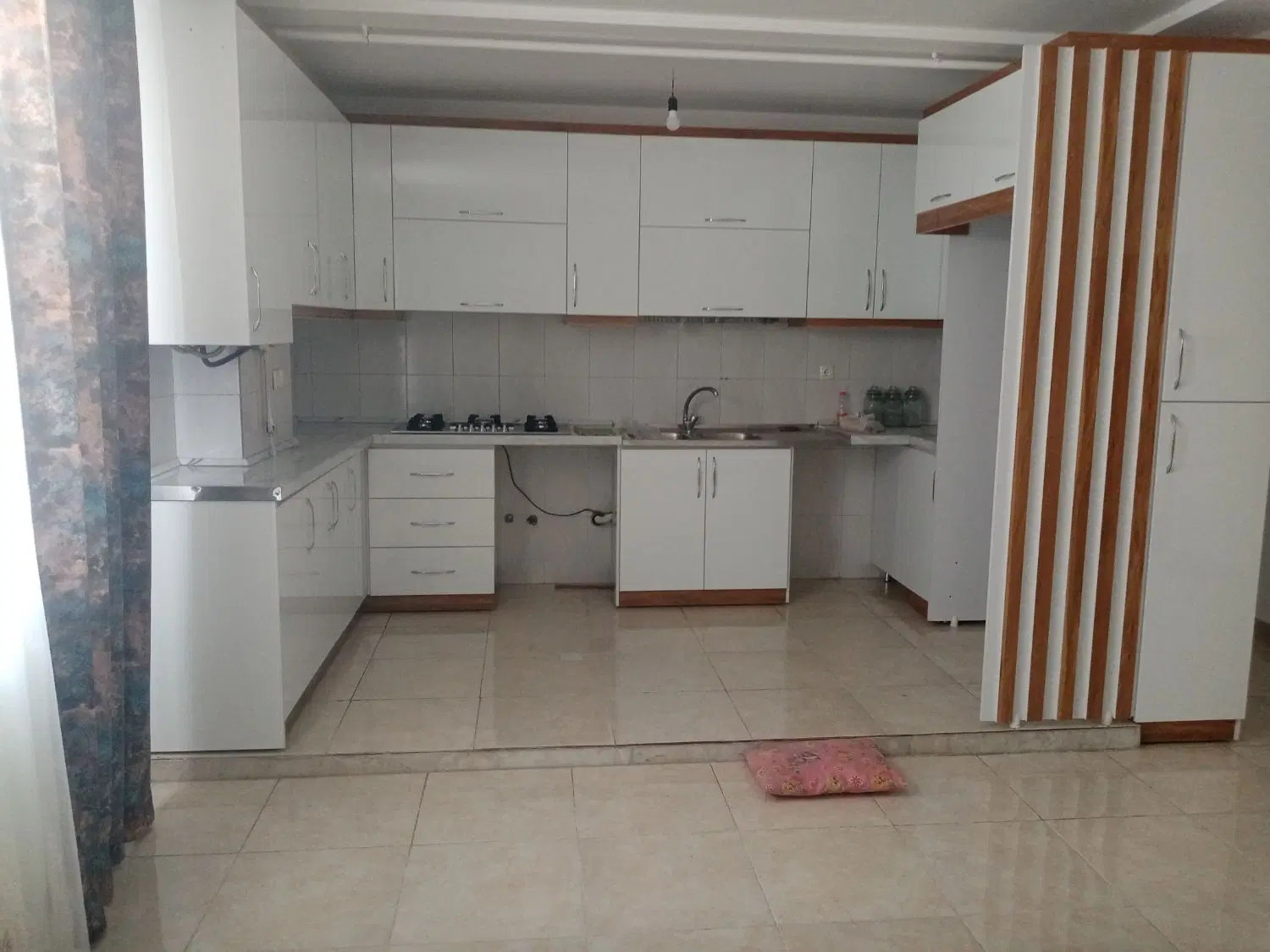 110متر طبقه شهرک قائم