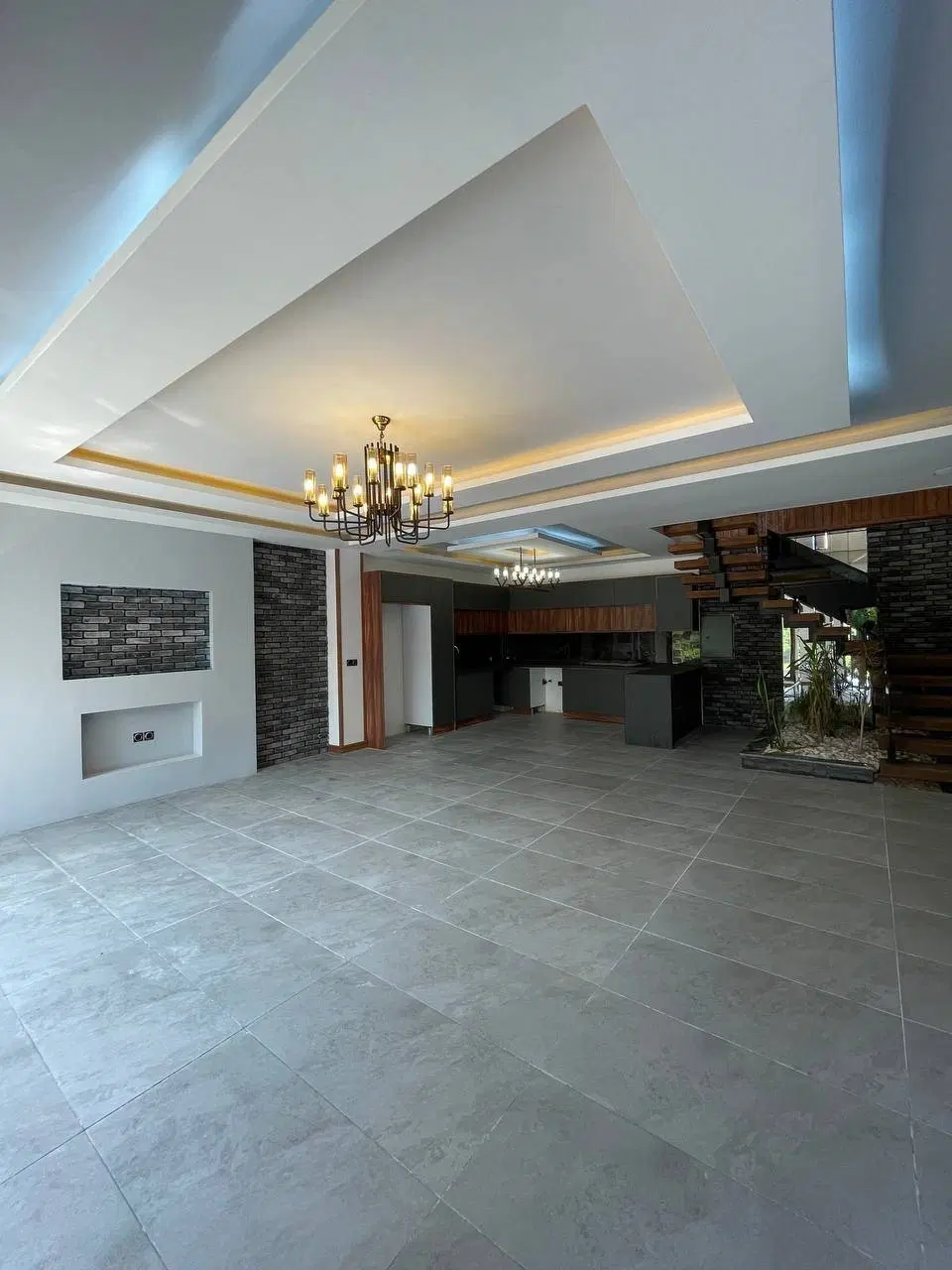 عمارت ویلایی جوربند زیبا شمال جنگلی استخردار