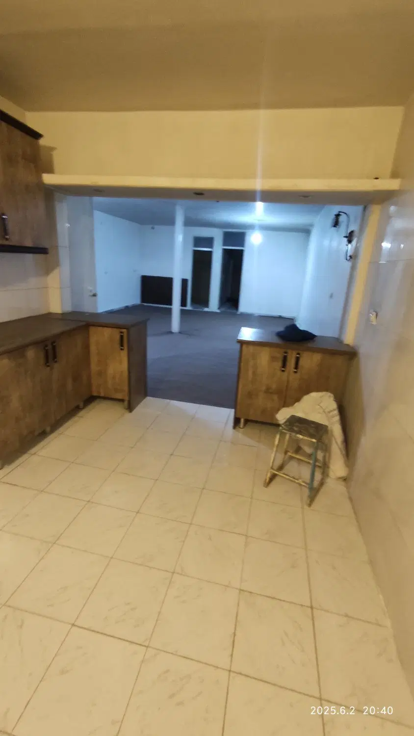 خانه اجاره ای طبقه اول