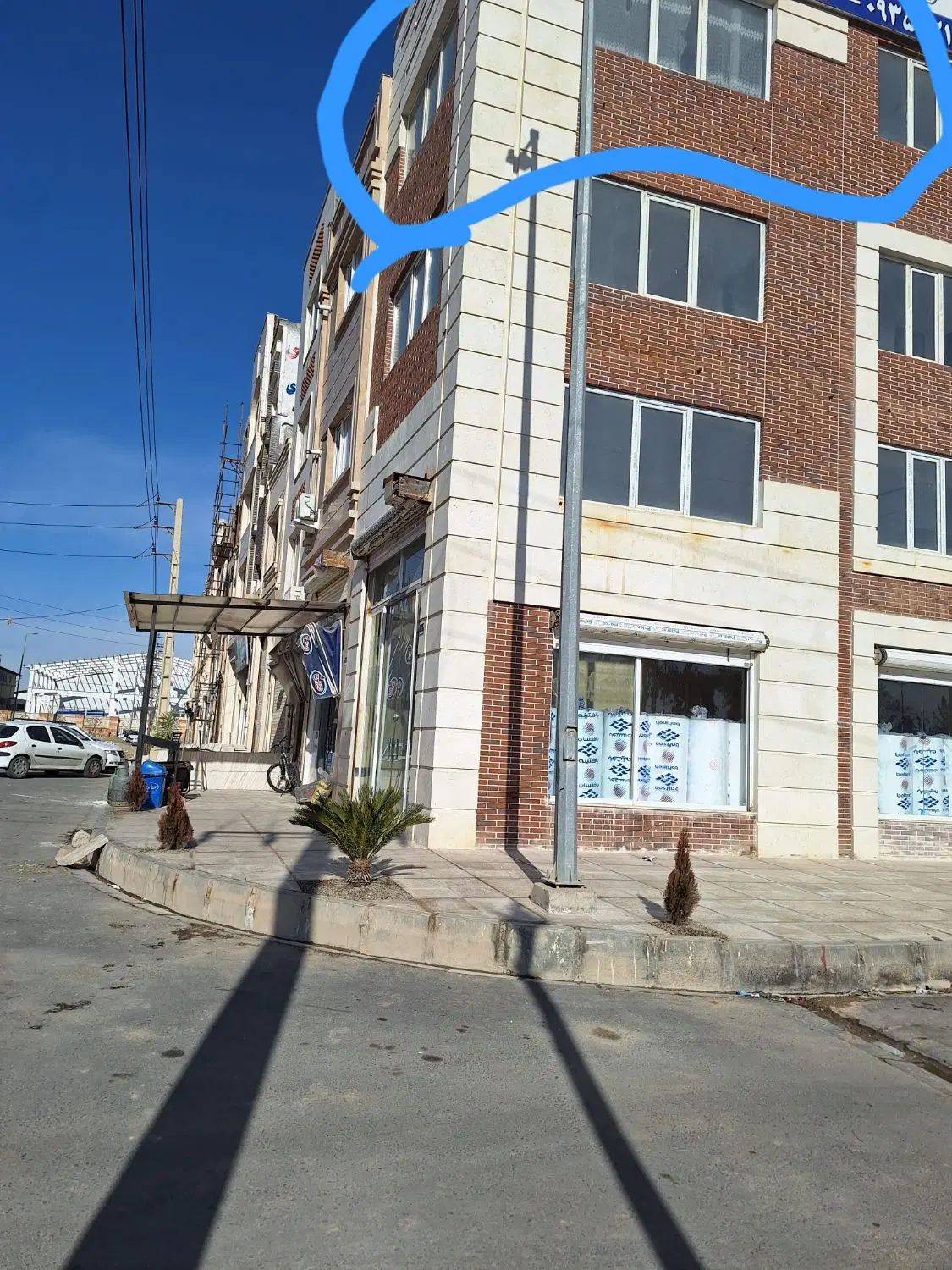 مغازه و دفتر اداری در لوکیشن شهرک صنعتی قرچک