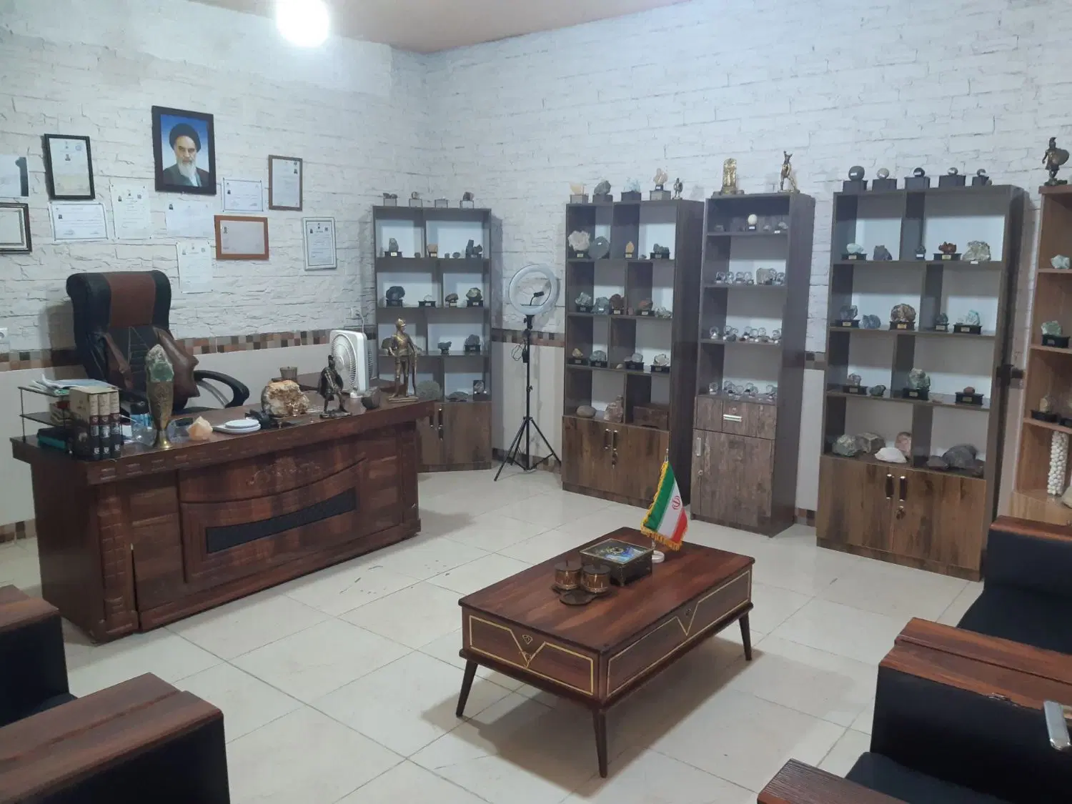فروش و اجاره ساختمان ویلایی برخیابان بلوارطاقبستان