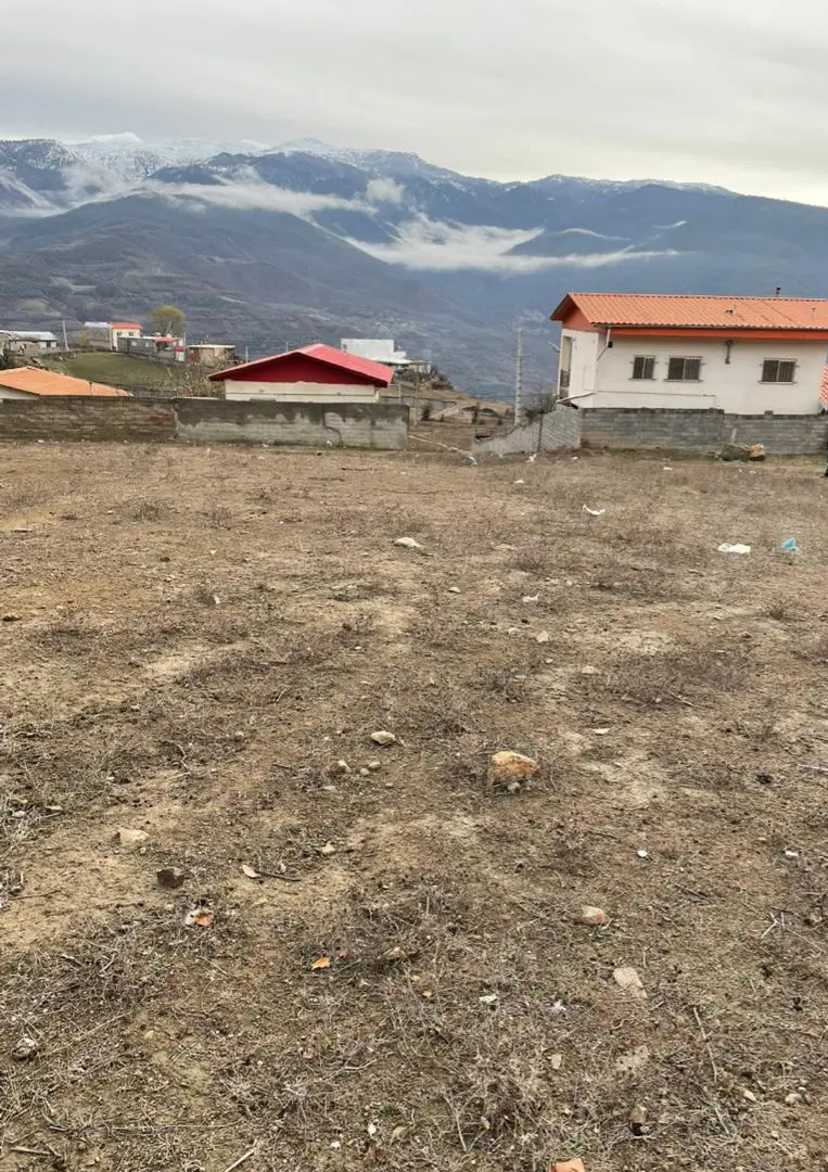 یک قطعه زمین مسکونی در روستای رضی