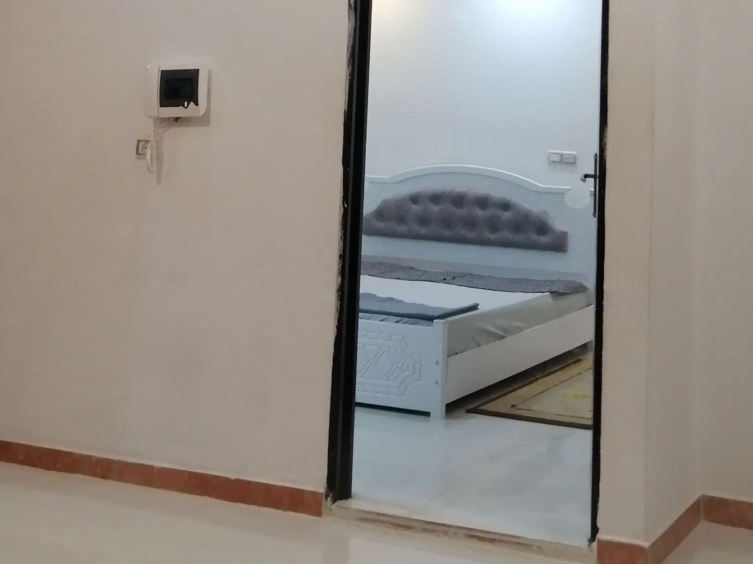 آپارتمان ساحلی ۹۰ متری تجاری مسکونی خ معلم