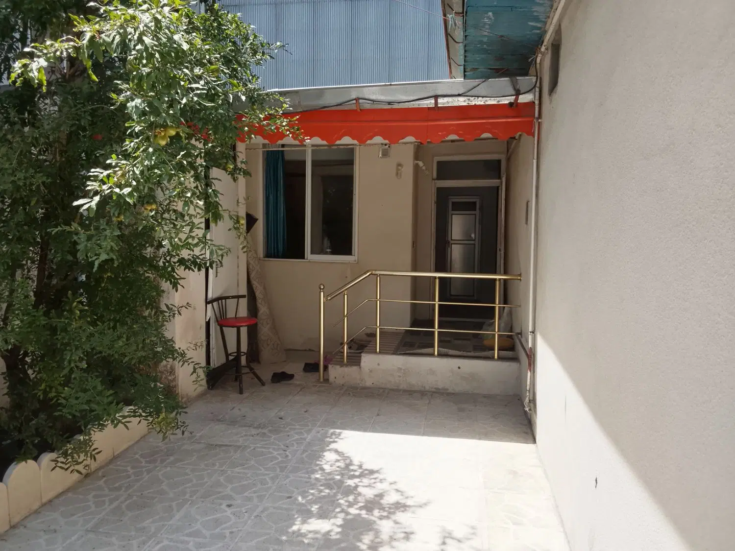 خانه ویلایی خیابان ورزش
