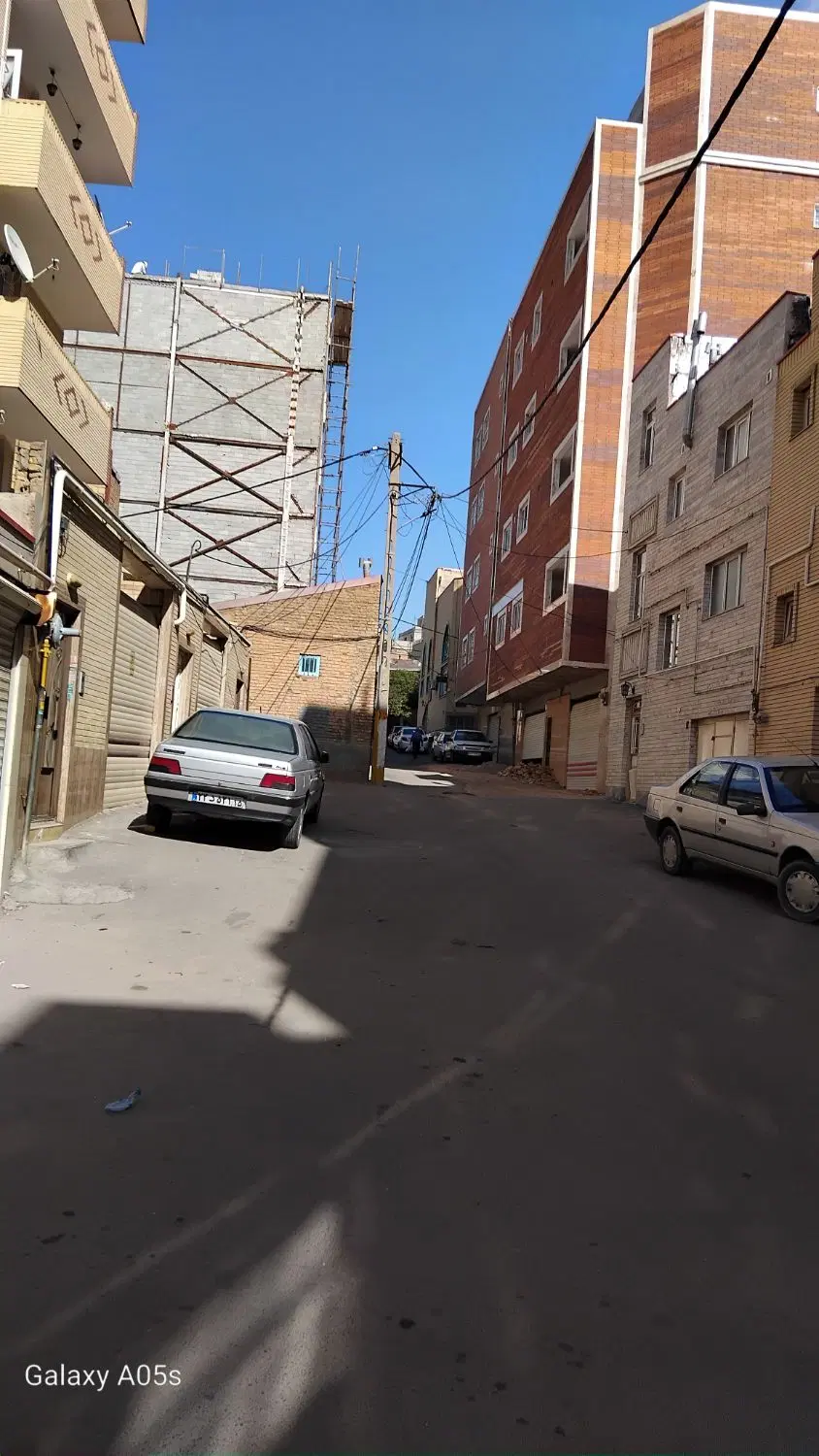 فروش آپارتمان ۸۰ متر بعلاوه ۴۰ متر حیاط