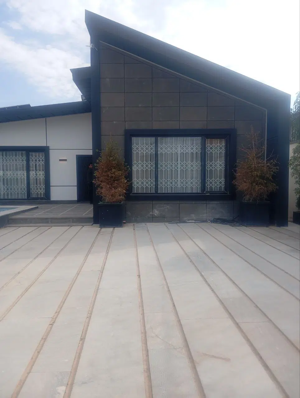 ۴۳۰ متر ویلای مدرن اسخردار دماوندسندتک برگ باکنتور
