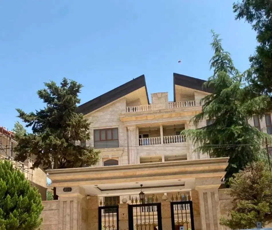 ویلایی ۲۴۰م_عظیمیه_۲واحد با سندمجزا_زیر فی