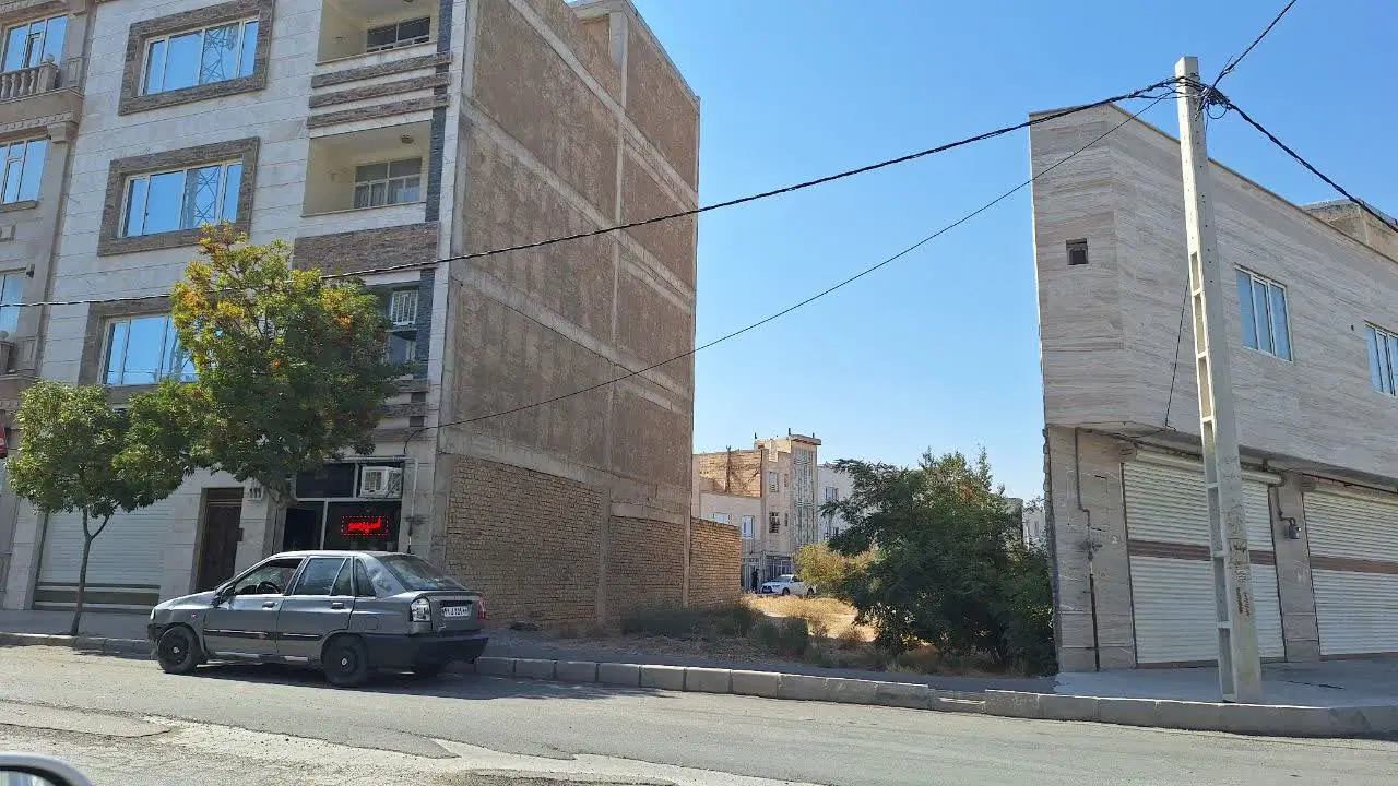 زمین مسکونی تجاری