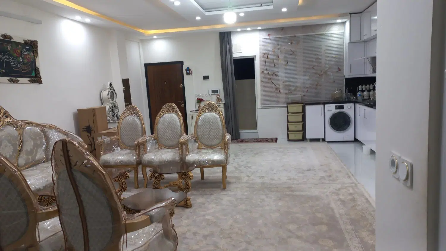 اپارتمان ۹۰ متری طبرسی شمالی دو خواب نوساز