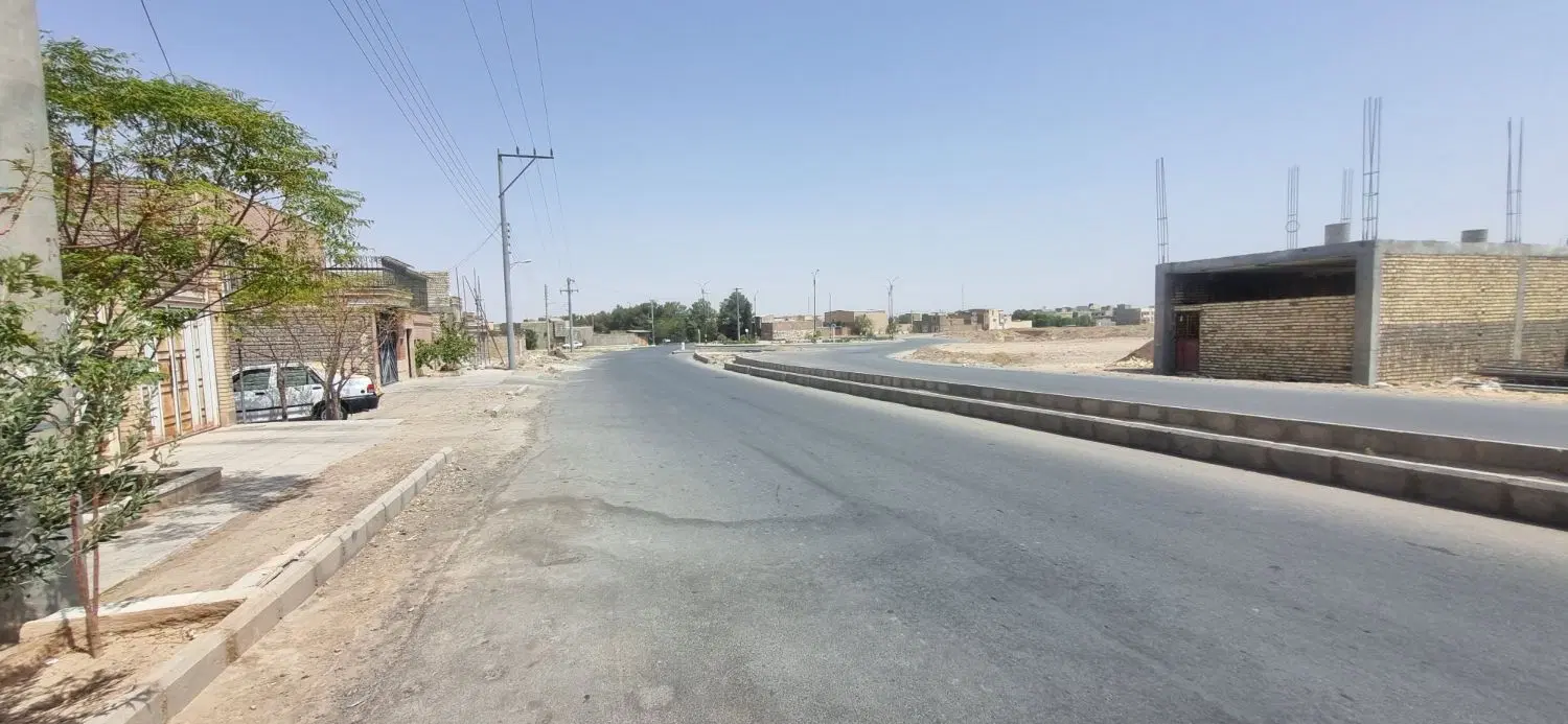 منزل سفتکاری نبش بلوار ۲۴ متری شهرک قطب راوند