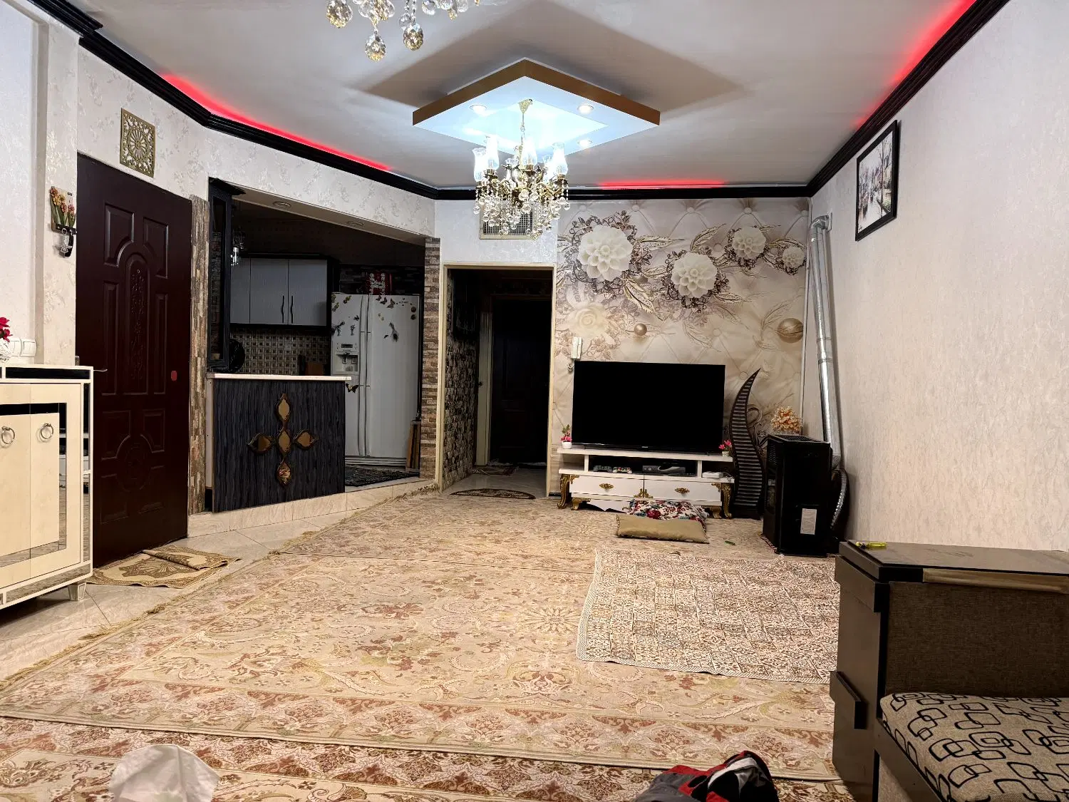 واحد 90متری پارکینگ دار
