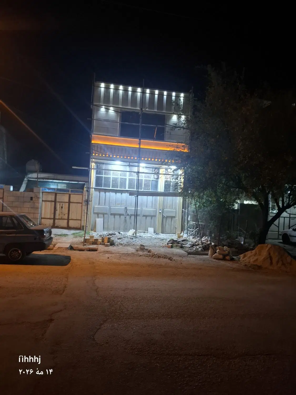 منزل شیک و بازسازی شده کامل دو خواب قیمت مناسب