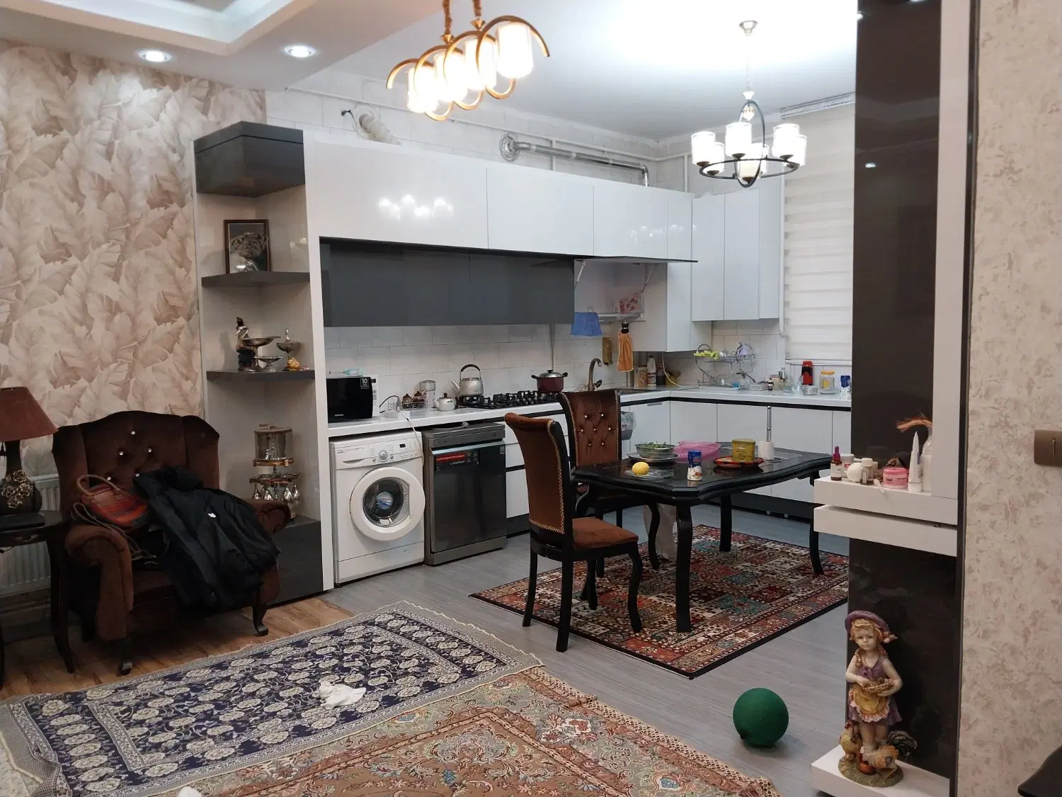 ویلایی اخرکسری خیابان هلال احمر