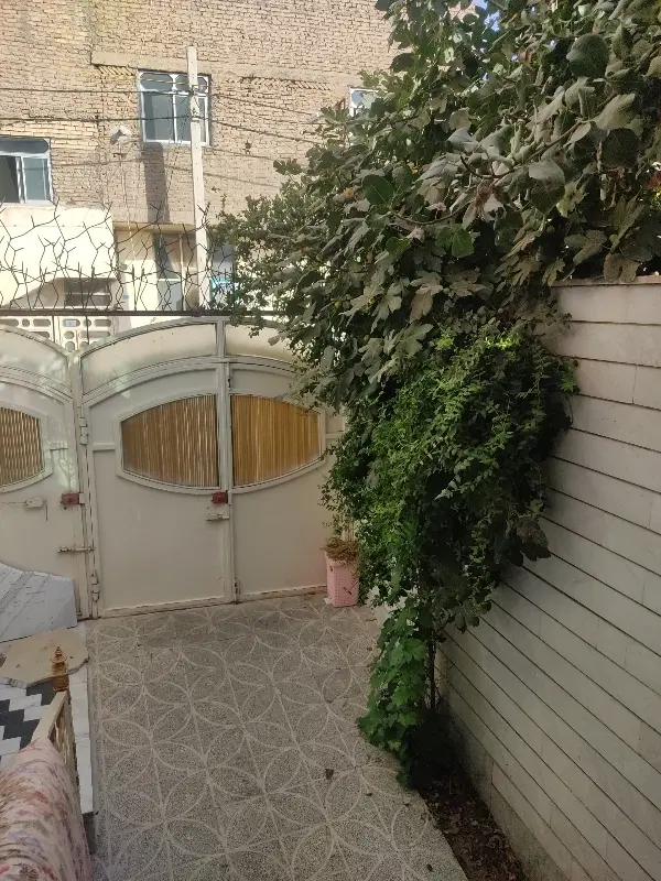 زیر زمینی 40متری اجاره ای