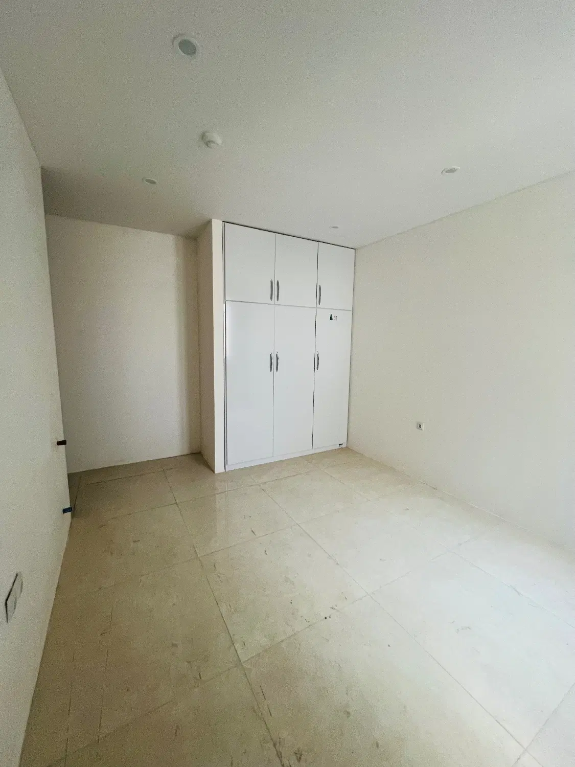 رهن کامل واحد ۹۶ متر کلید اول تاپ لوکیشن