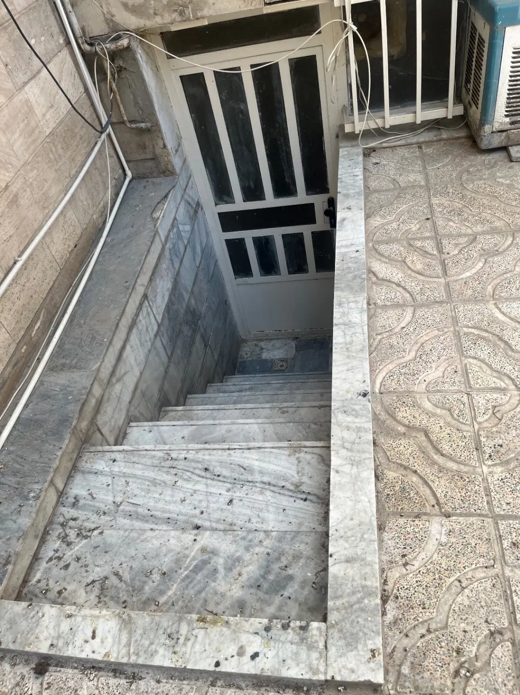 ۵۰ متر شایسته نزدیک مترو