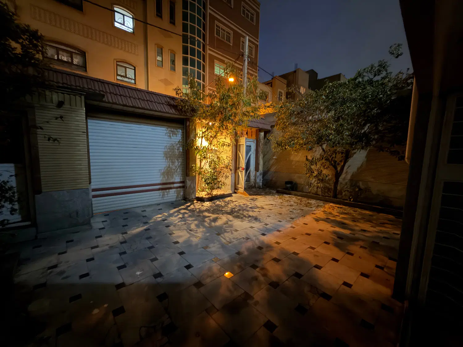 فروش واخد یاغچیان