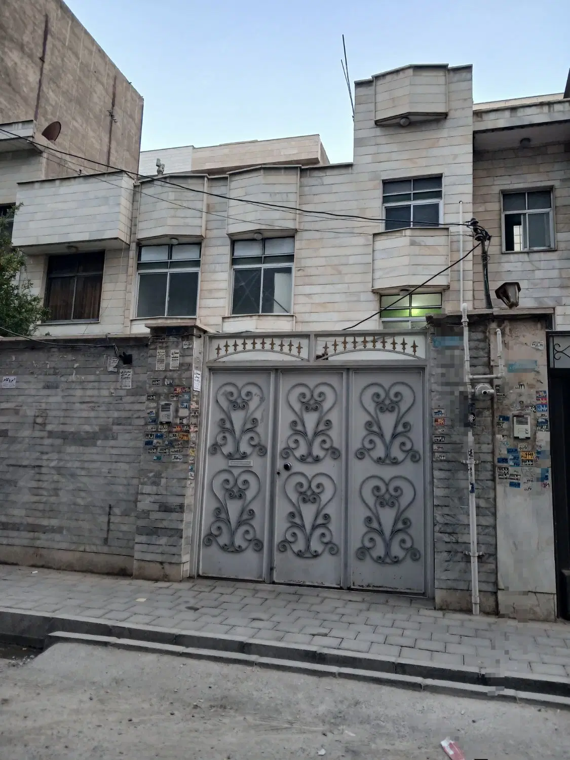 خانه کلنگی قابل سکونت