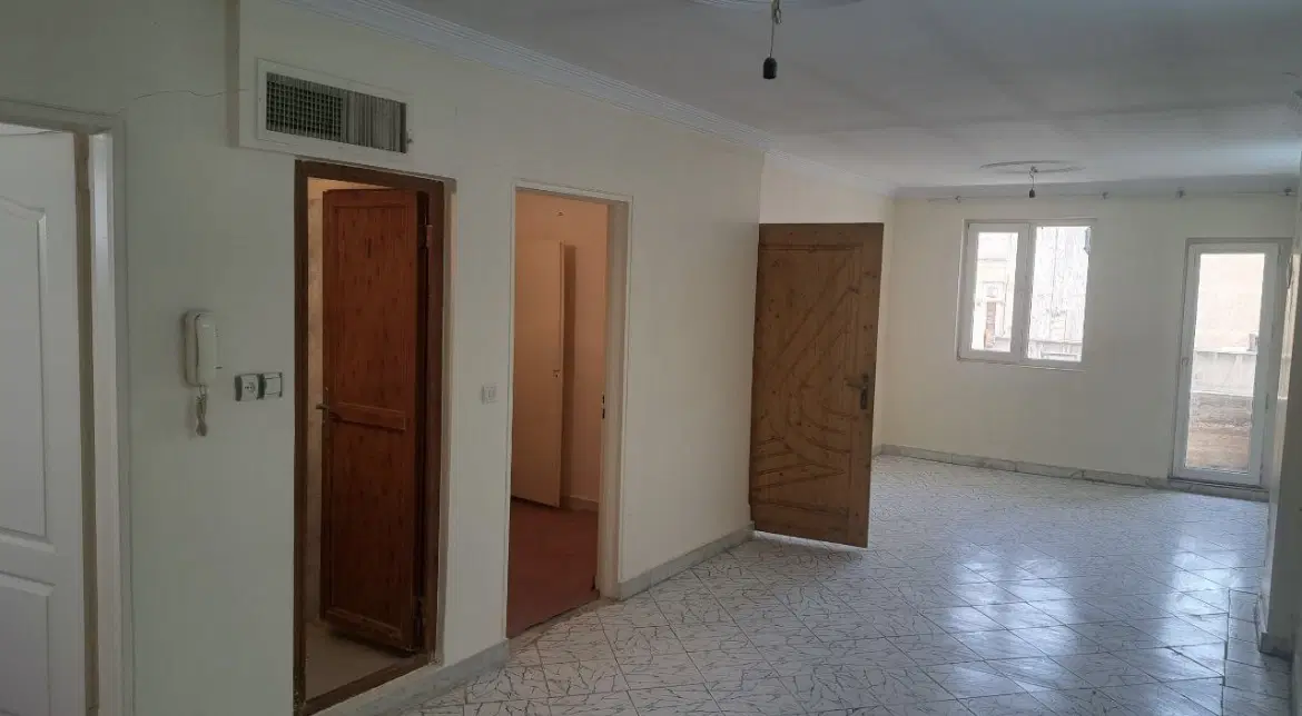 اپارتمان ۶۶ متری یاخچی اباد کوچه حامدی