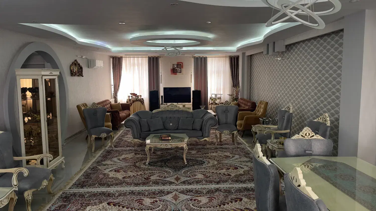 آپارتمان۱۷۰متری خوش نقشه،سالن باشکوه فاز یک اندیشه