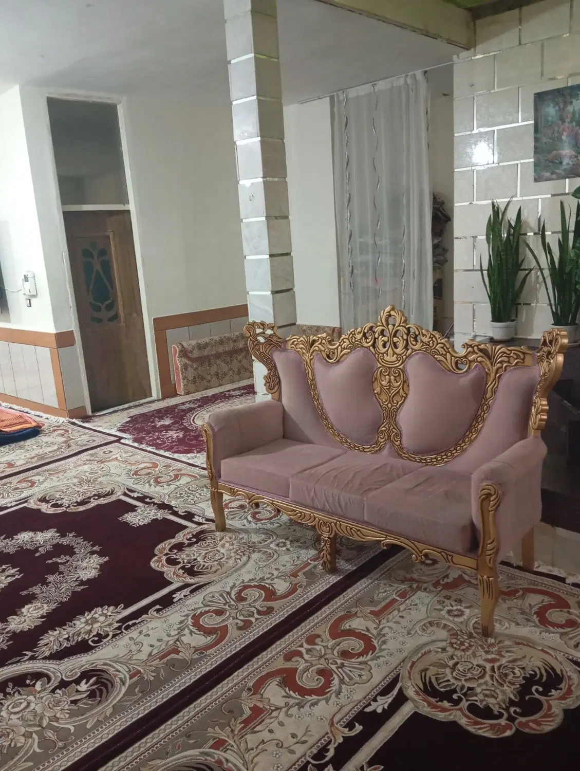 ساختمان مسکونی