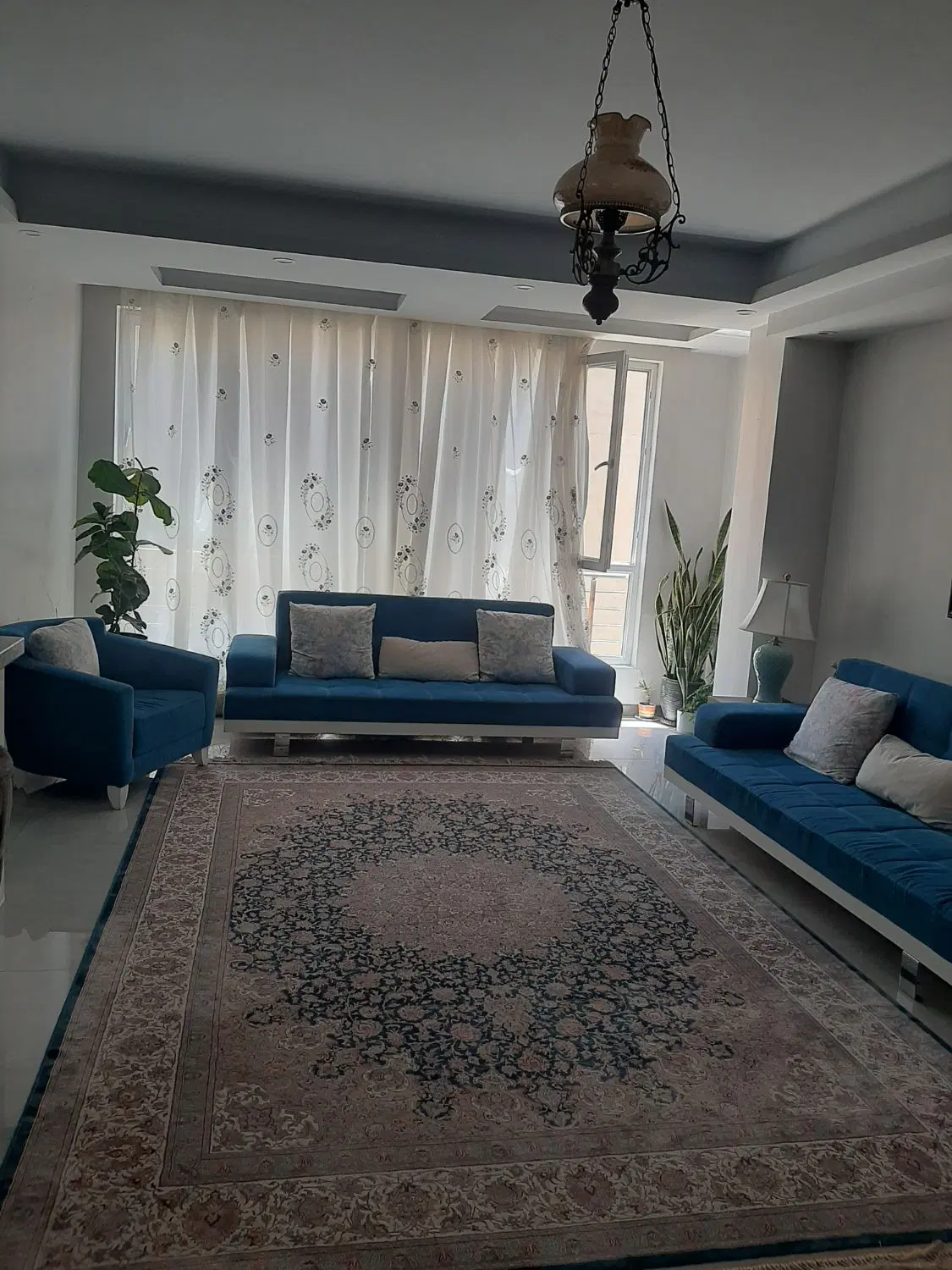 واحد ۱۲۰ متری خوش نقشه جنب برج شفق ۲۴