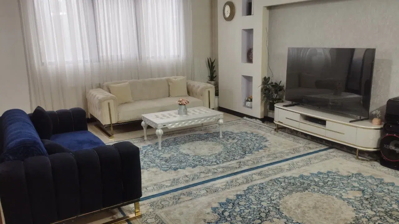 اجاره واحد ۷۵ متری رو به آفتاب مخابرات
