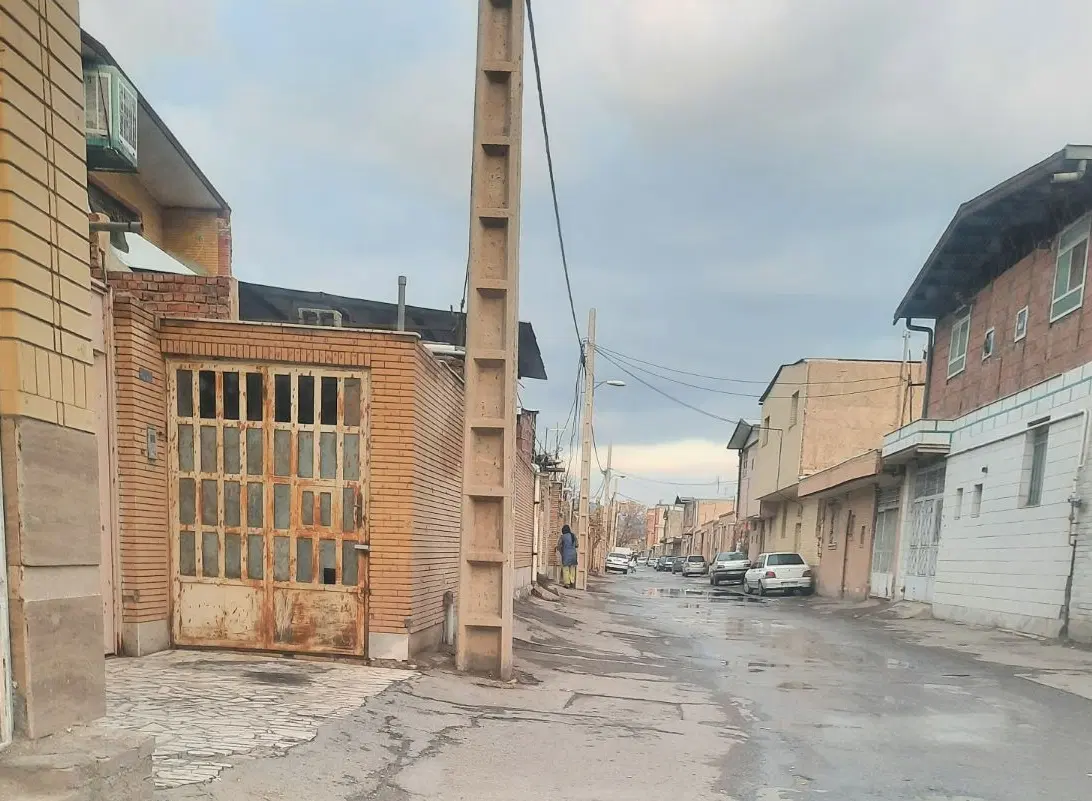 خونه ویلایی  همکف نقلی نوساز صفر شمالی روسرآسیاب