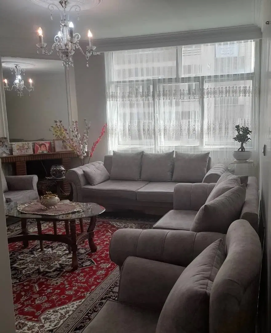 ۱۳۷ متر میدان رسالت
