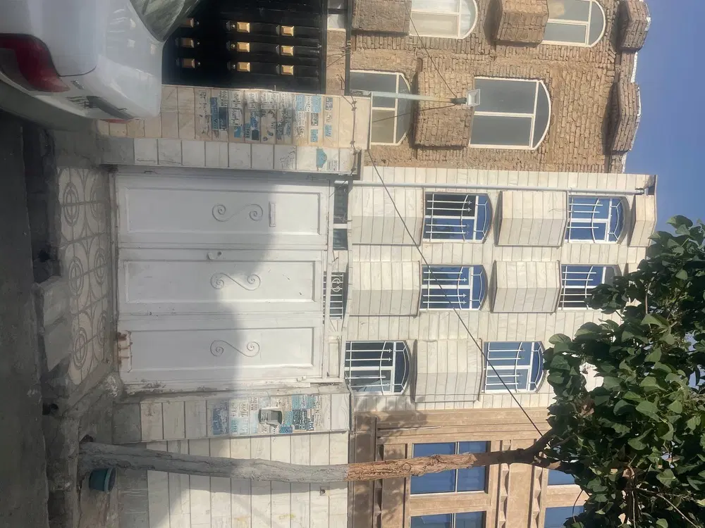 منزل مسکونی سه طبقه