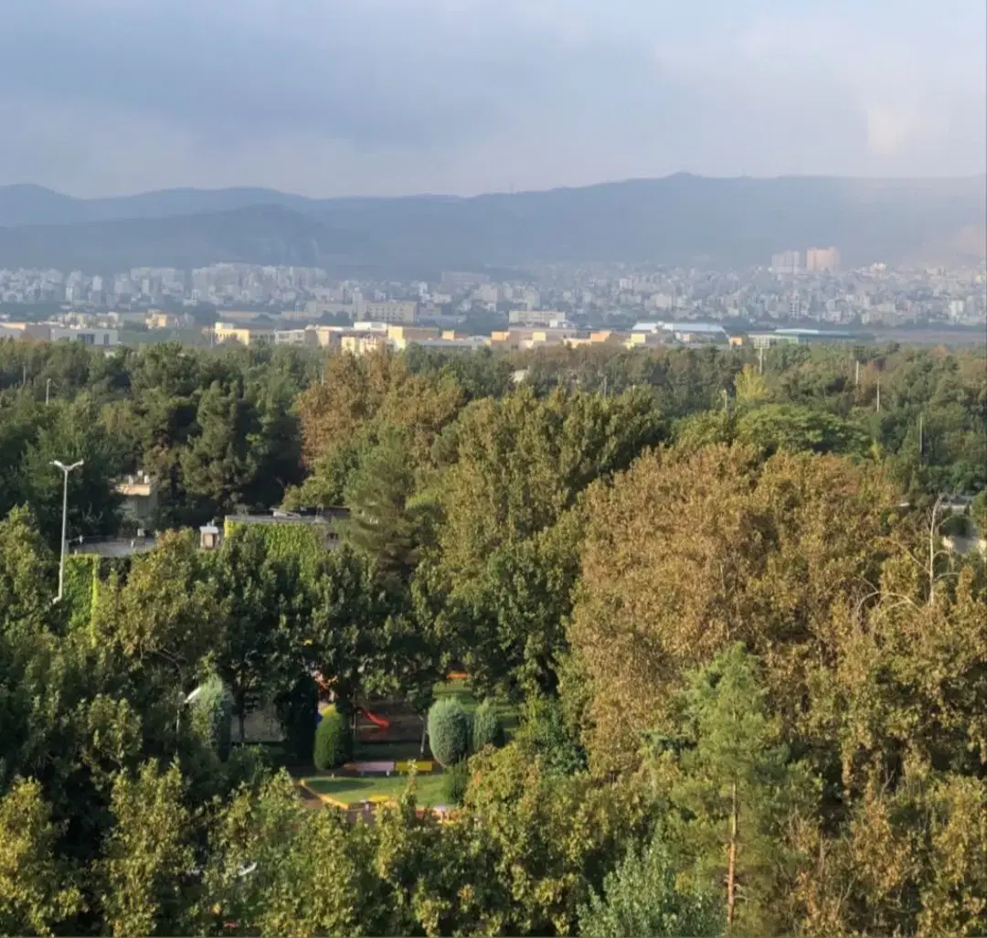 ۴۰۰ متر ناظریه