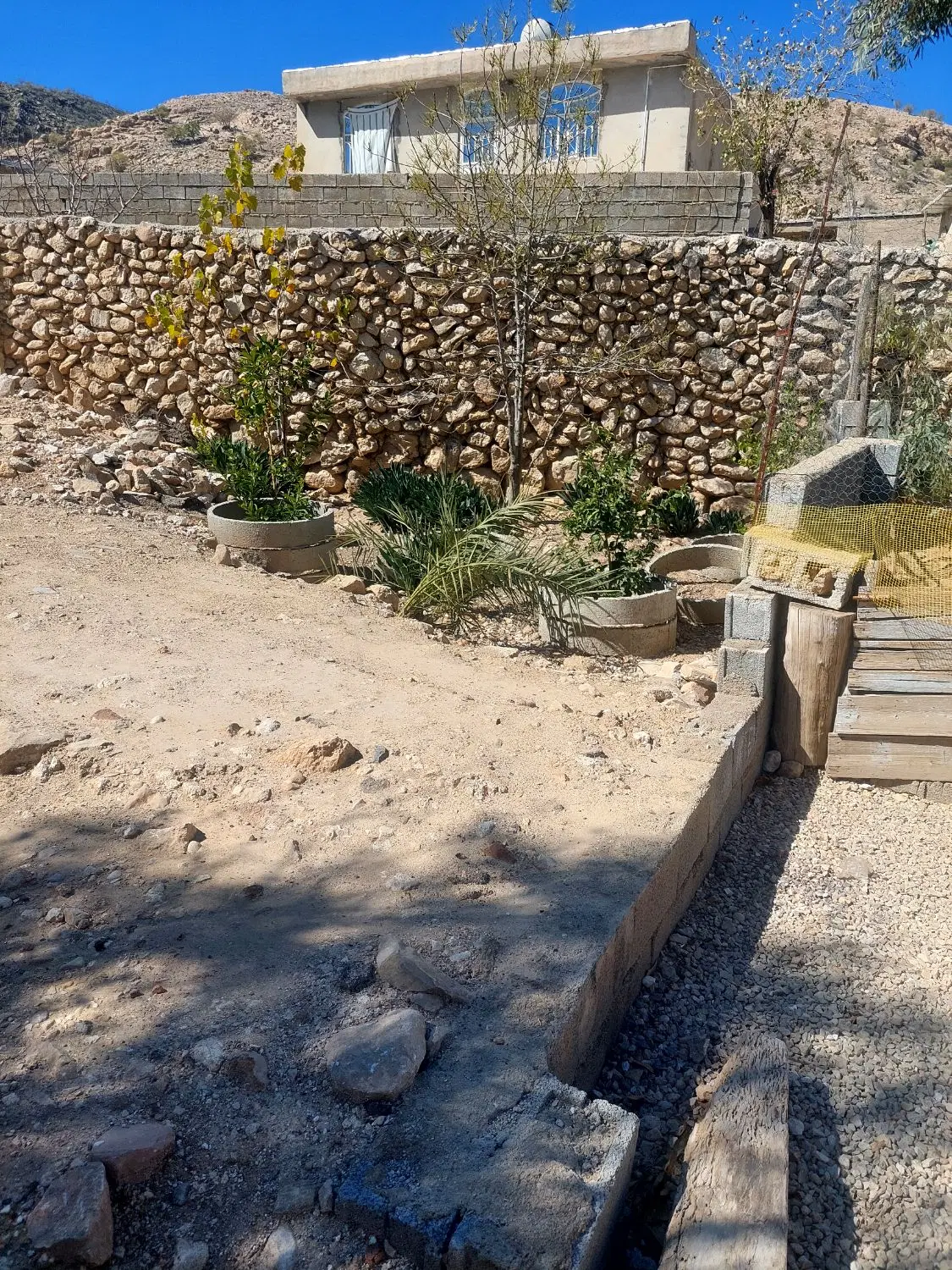 زمین.نوراباد خومزار